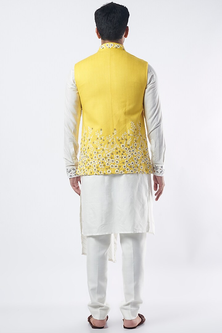 Light Yellow Bhagalpuri Silk Bundi Jacket Set by Sarab Khanijou at Pernia's Pop Up Shop