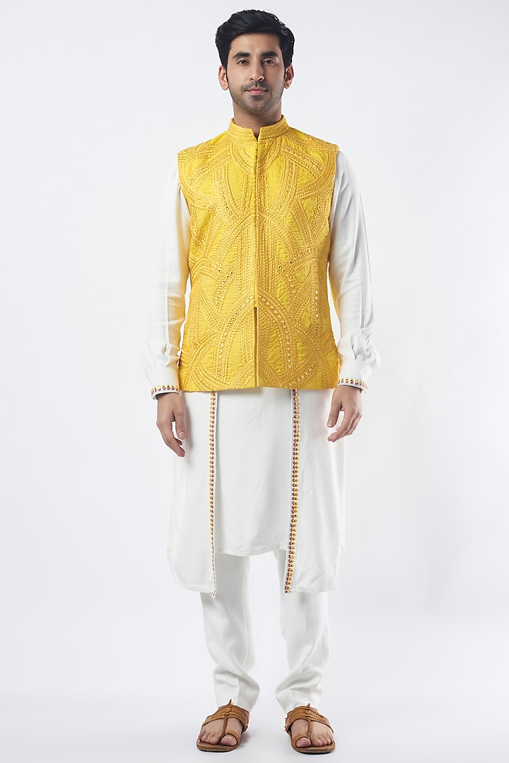 Yellow Mirror Embroidered Bundi Jacket With Kurta Set by Sarab Khanijou