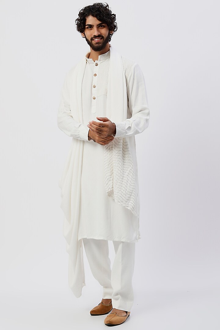 Yellow Cotton Silk Hand Embroidered Bundi Jacket Set by Sarab Khanijou at Pernia's Pop Up Shop