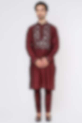 Maroon Embroidered Kurta Set by Sarab Khanijou