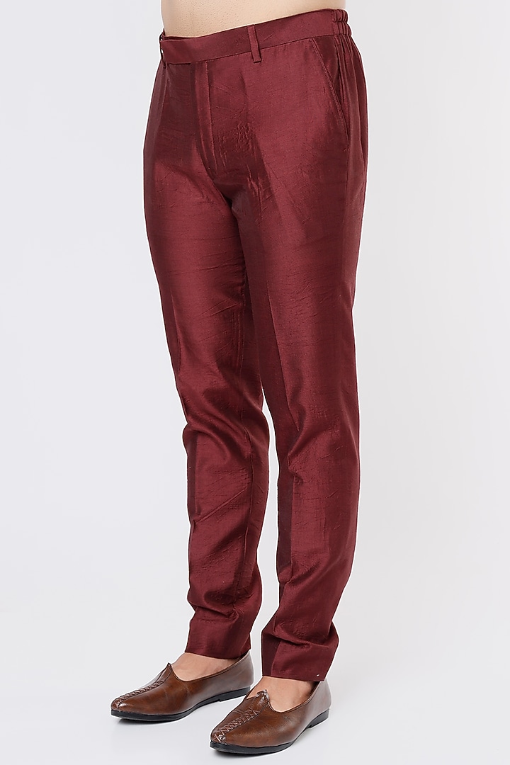 Maroon Chanderi Hand Embroidered Kurta Set by Sarab Khanijou at Pernia's Pop Up Shop