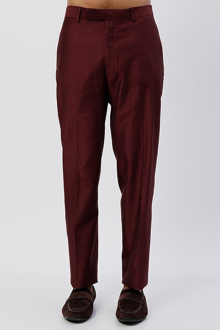 Wine Raw Silk Thread Embroidered Bundi Jacket Set by Sarab Khanijou at Pernia's Pop Up Shop
