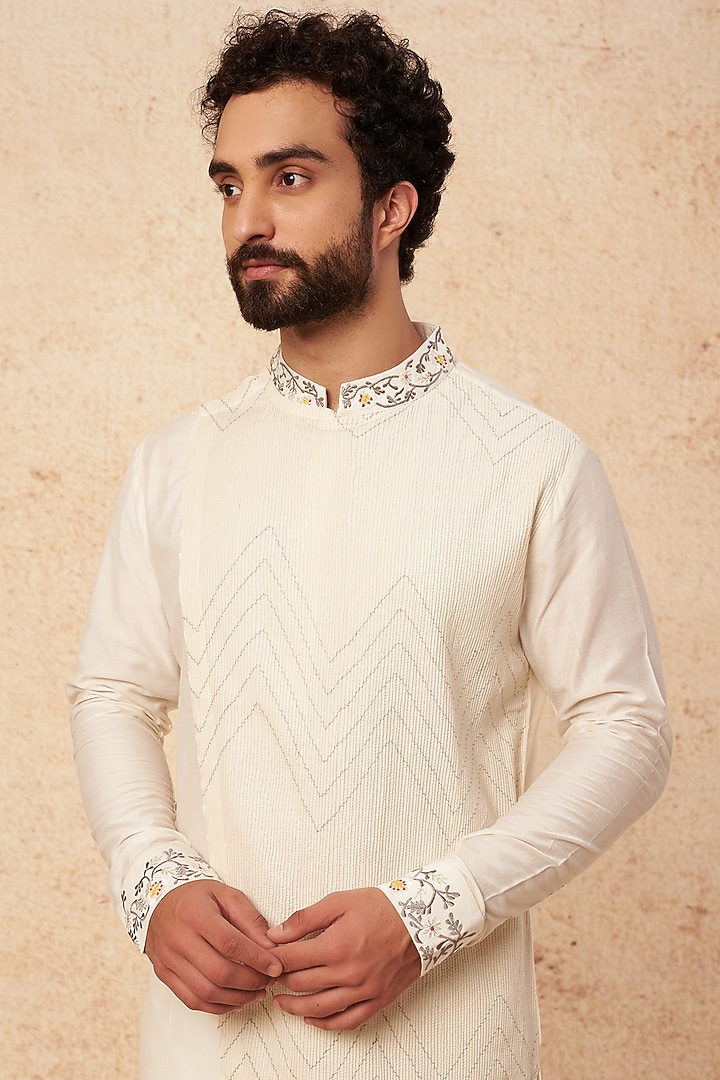 Off-White Poly Silk Embroidered Kurta Set by Sarab Khanijou at Pernia's Pop Up Shop