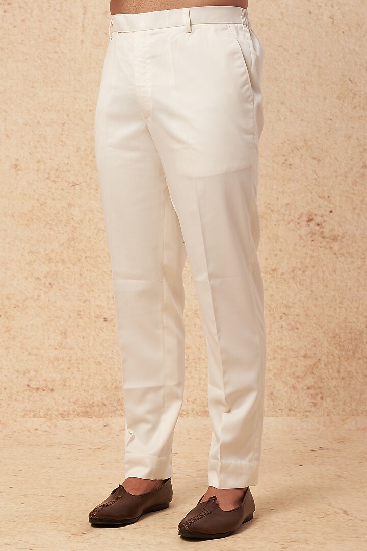 Pista Herringbone Pearl Embroidered Kurta Set by Sarab Khanijou at Pernia's Pop Up Shop