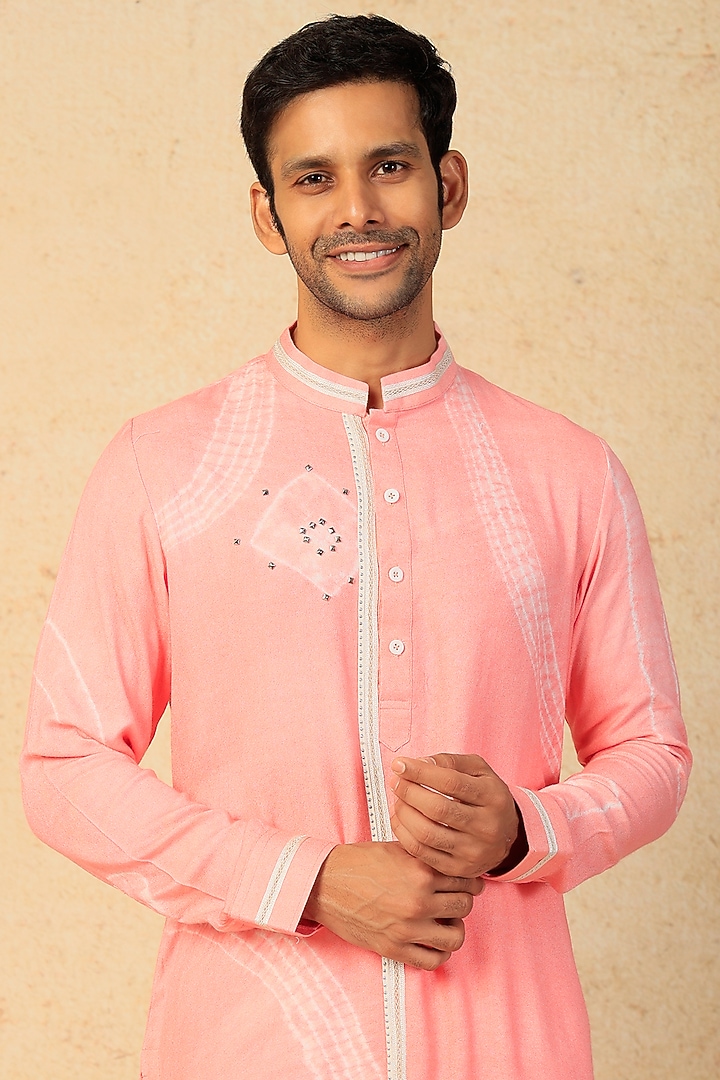 Pink Moss Crepe Crepe Tie & Dye Kurta Set by Sarab Khanijou at Pernia's Pop Up Shop