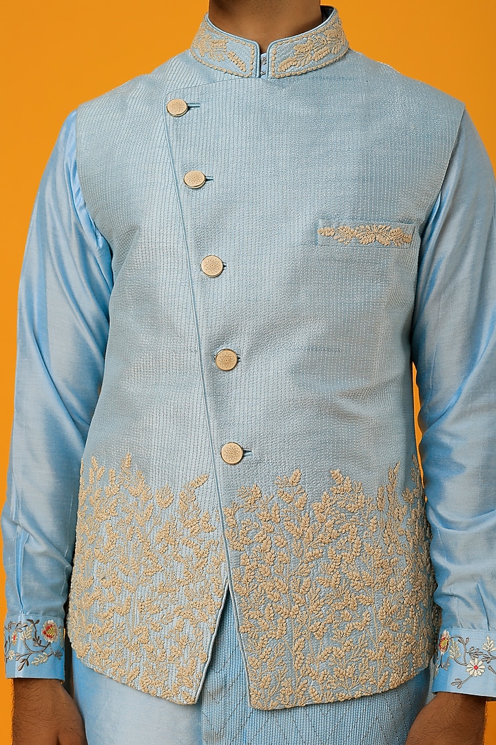 Sky Blue Silk Thread Embroidered Bundi Jacket Set by Sarab Khanijou at Pernia's Pop Up Shop