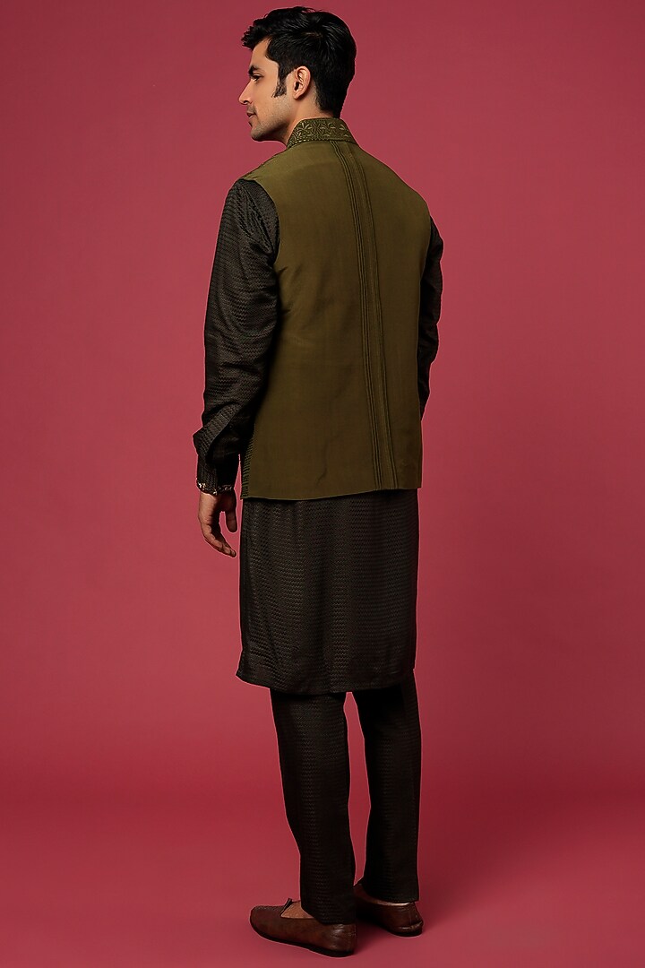 Olive Cotton Silk Thread Embroidered Bundi Jacket Set by Sarab Khanijou at Pernia's Pop Up Shop
