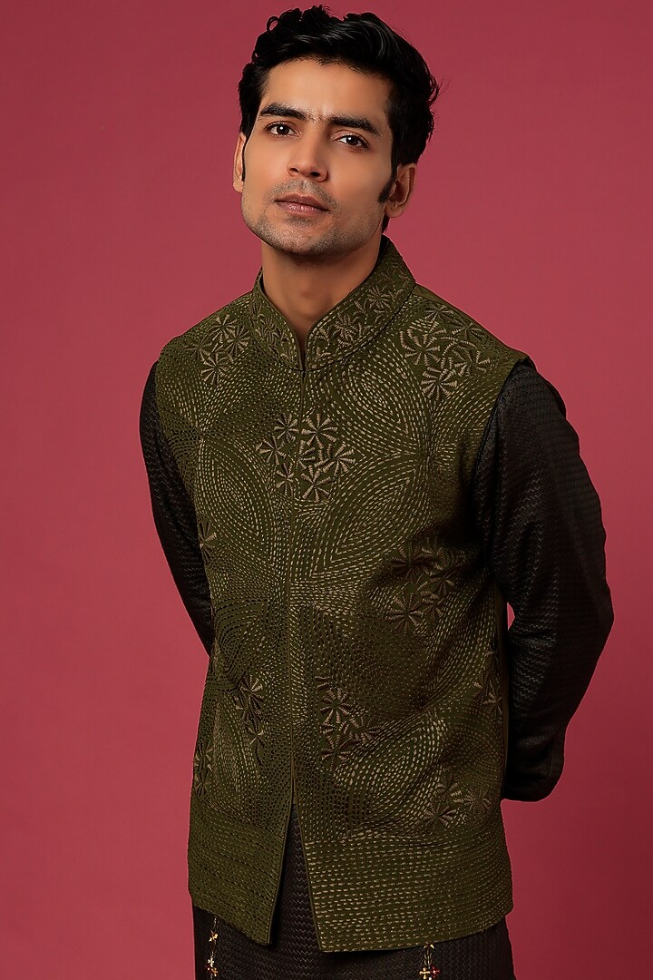 Olive Cotton Silk Thread Embroidered Bundi Jacket Set by Sarab Khanijou at Pernia's Pop Up Shop