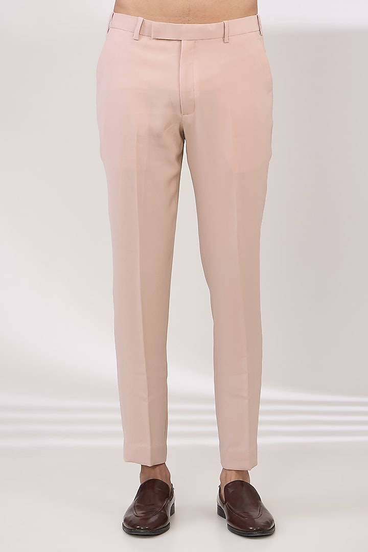 Peach Sandwash Pintuck Kurta Set by Sarab Khanijou at Pernia's Pop Up Shop