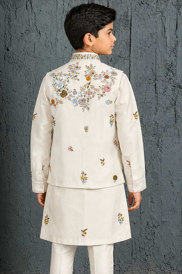 Ivory Chanderi Silk Floral Embroidered Nehru Jacket Set For Boys by Sarab Khanijou Kids at Pernia's Pop Up Shop