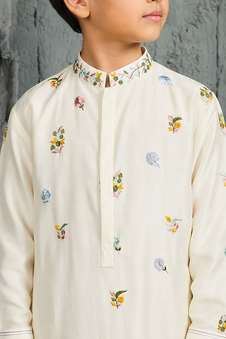Ivory Chanderi Silk Floral Embroidered Nehru Jacket Set For Boys by Sarab Khanijou Kids at Pernia's Pop Up Shop