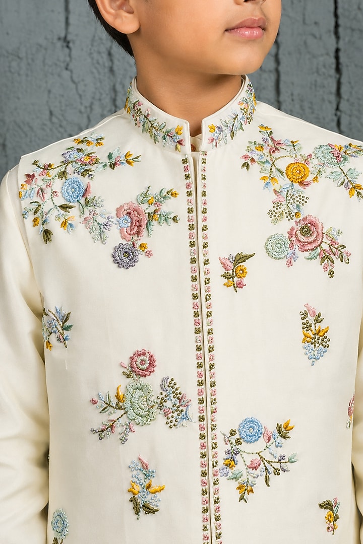 Ivory Chanderi Silk Floral Embroidered Nehru Jacket Set For Boys by Sarab Khanijou Kids at Pernia's Pop Up Shop