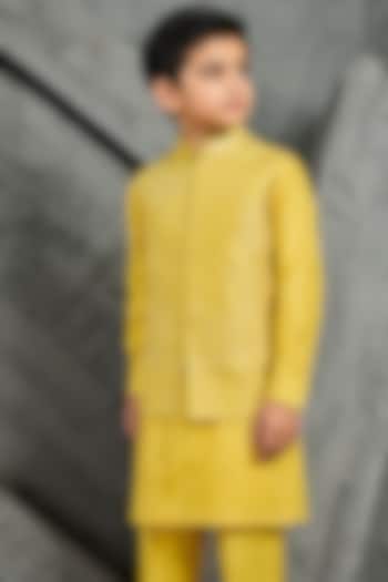 Yellow Chanderi Silk Embroidered Nehru Jacket Set For Boys by Sarab Khanijou Kids at Pernia's Pop Up Shop