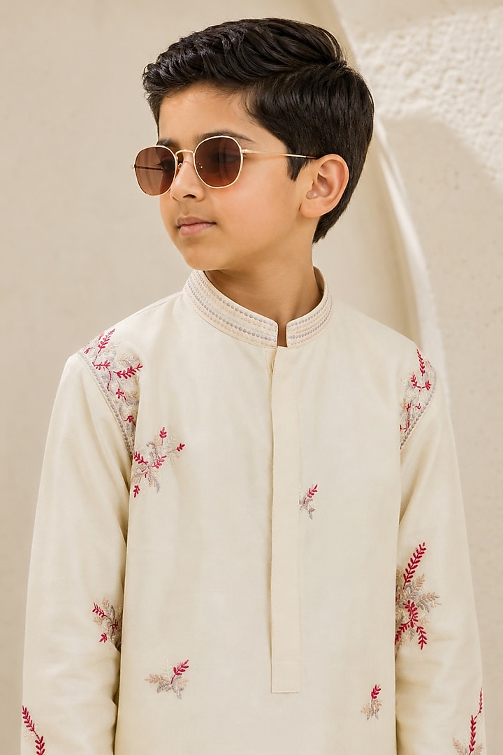 Rose Pink Chanderi Silk Silk Thread Embroidered Nehru Jacket Set For Boys by Sarab Khanijou Kids at Pernia's Pop Up Shop