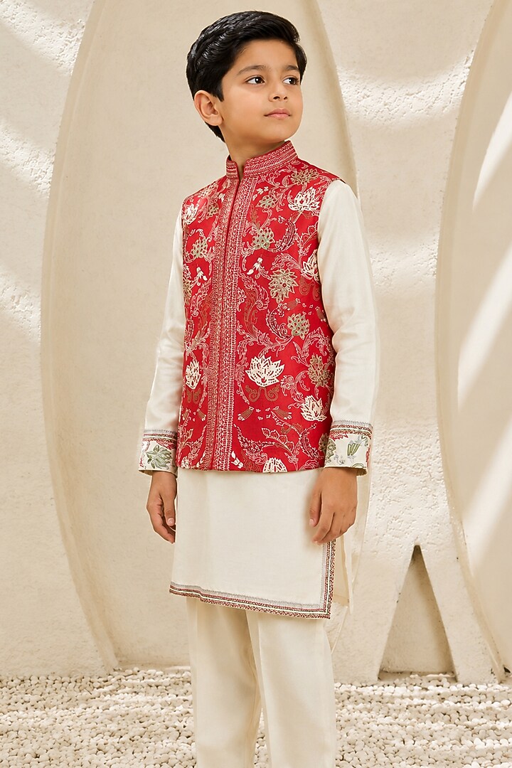 Ivory Chanderi Silk Silk Thread Embroidered Nehru Jacket Set For Boys by Sarab Khanijou Kids at Pernia's Pop Up Shop