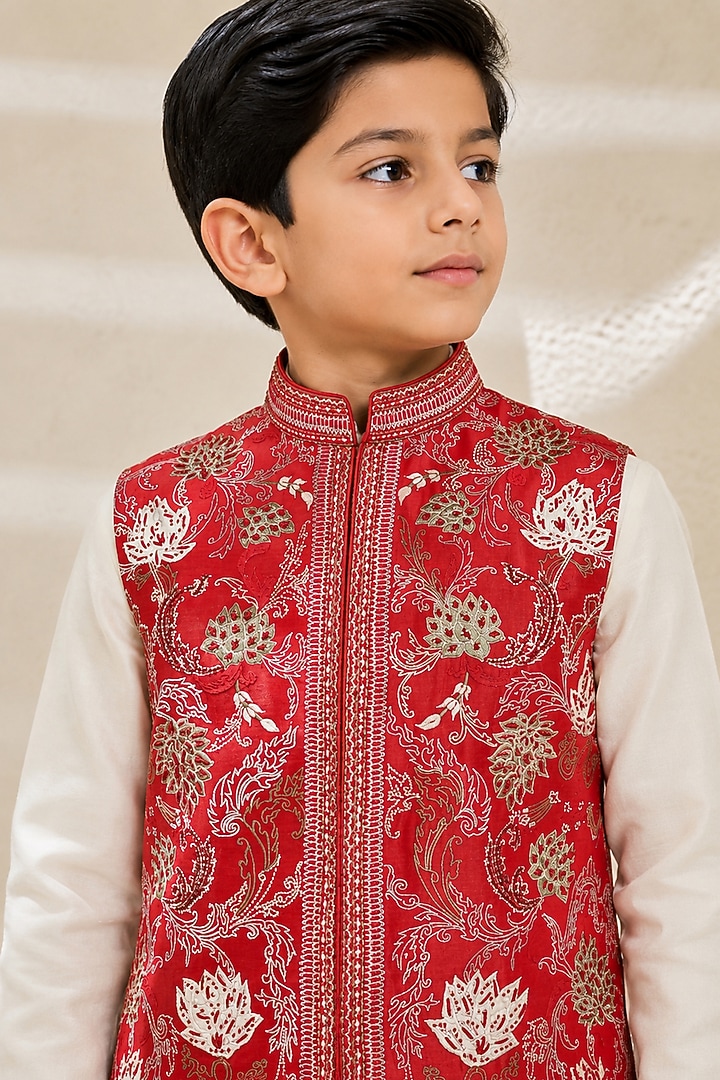 Ivory Chanderi Silk Silk Thread Embroidered Nehru Jacket Set For Boys by Sarab Khanijou Kids at Pernia's Pop Up Shop