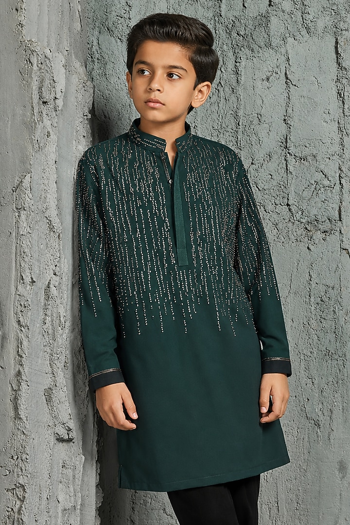 Green Sandwash Cutdana Embroidered Kurta Set For Boys by Sarab Khanijou Kids at Pernia's Pop Up Shop