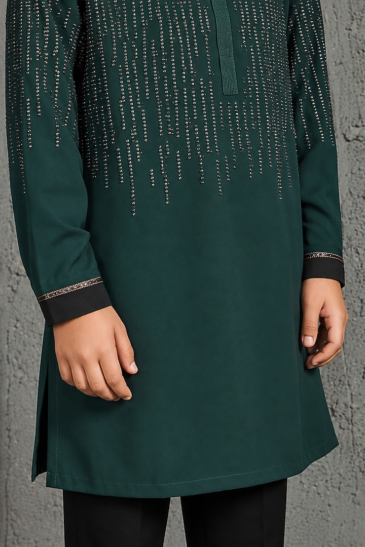 Green Sandwash Cutdana Embroidered Kurta Set For Boys by Sarab Khanijou Kids at Pernia's Pop Up Shop