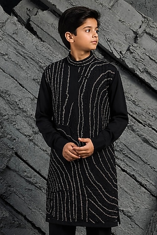 Black Sandwash Cutdana Embroidered Kurta Set For Boys by Sarab Khanijou Kids