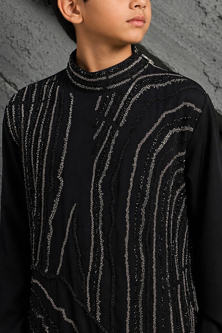 Black Sandwash Cutdana Embroidered Kurta Set For Boys by Sarab Khanijou Kids at Pernia's Pop Up Shop
