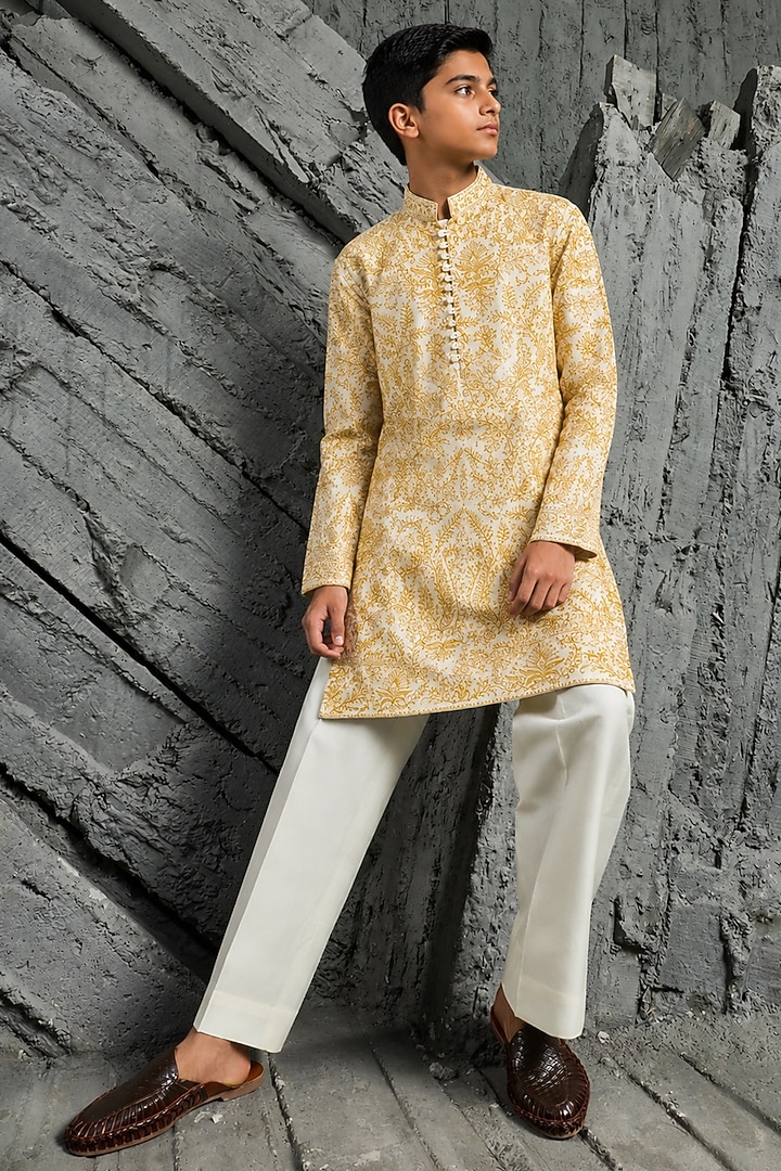 Dusty Ivory Chanderi Silk Cutdana Embroidered Kurta Set For Boys by Sarab Khanijou Kids at Pernia's Pop Up Shop