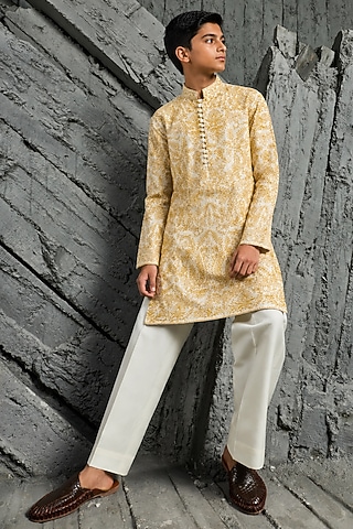 Dusty Ivory Chanderi Silk Cutdana Embroidered Kurta Set For Boys by Sarab Khanijou Kids