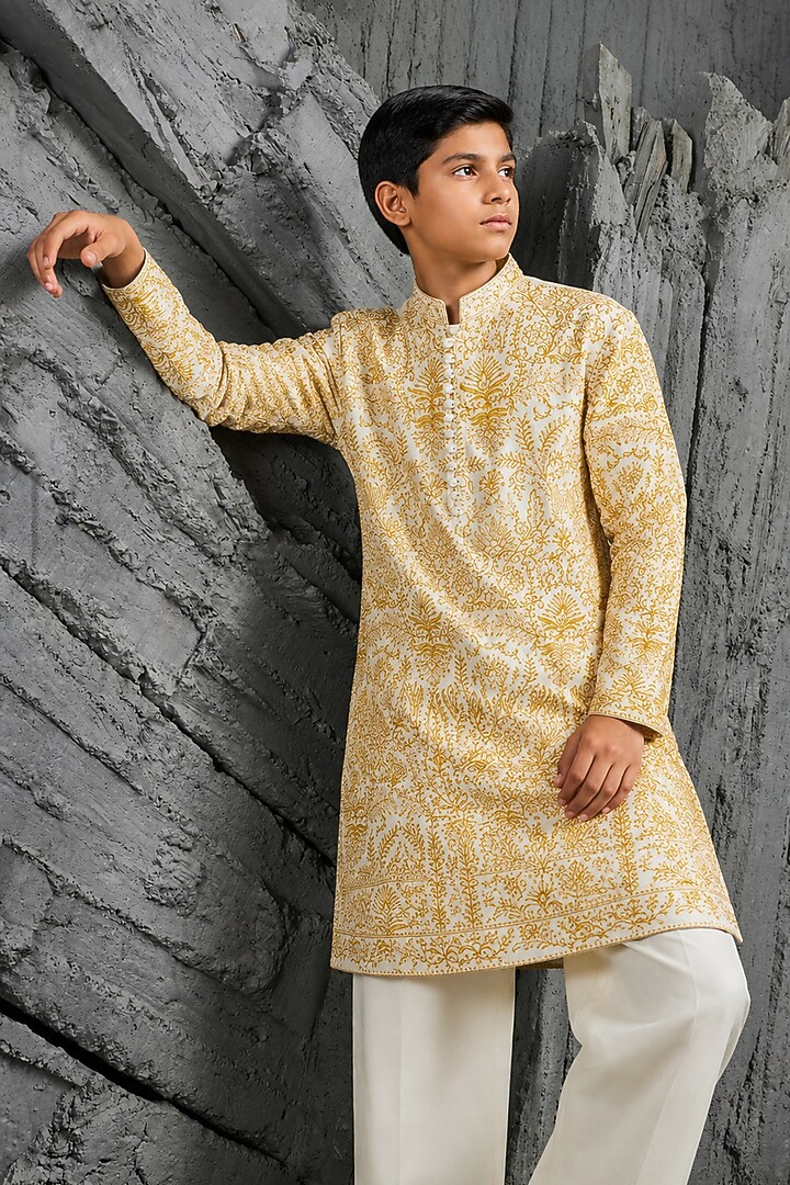 Dusty Ivory Chanderi Silk Cutdana Embroidered Kurta Set For Boys by Sarab Khanijou Kids at Pernia's Pop Up Shop