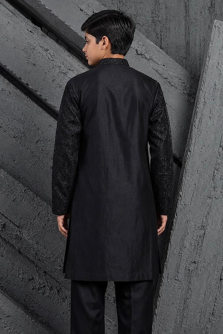 Black Chanderi Silk Floral Embroidered Kurta Set For Boys by Sarab Khanijou Kids at Pernia's Pop Up Shop