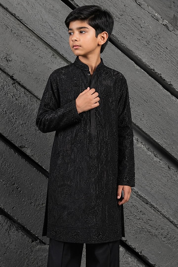 Black Chanderi Silk Floral Embroidered Kurta Set For Boys by Sarab Khanijou Kids at Pernia's Pop Up Shop