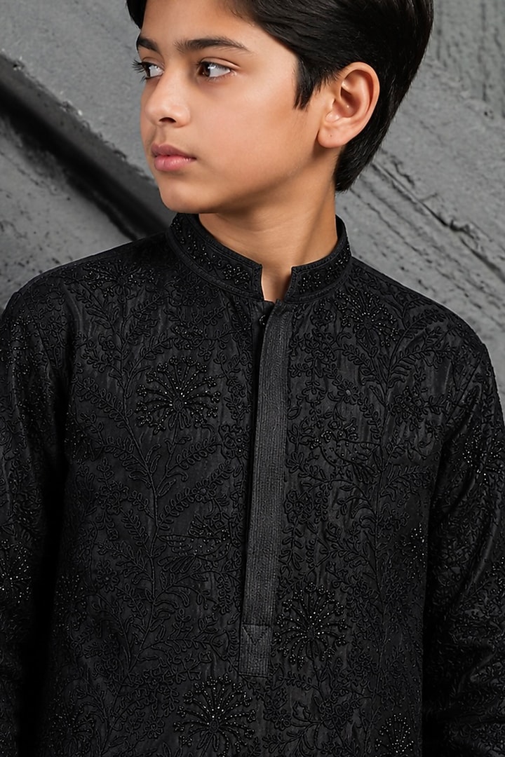 Black Chanderi Silk Floral Embroidered Kurta Set For Boys by Sarab Khanijou Kids at Pernia's Pop Up Shop
