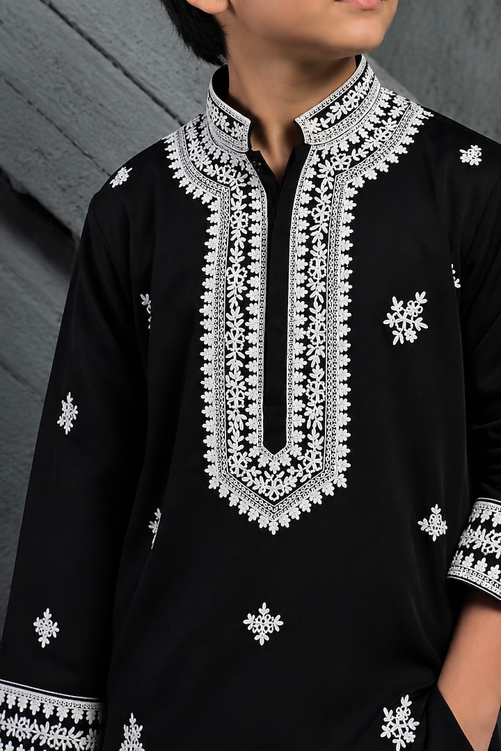 Black Sandwash Dori Embroidered Kurta Set For Boys by Sarab Khanijou Kids at Pernia's Pop Up Shop