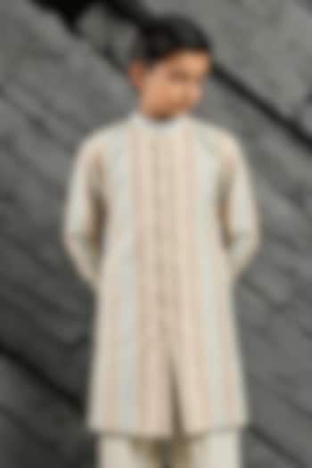 Off-White Chanderi Silk Motif Embroidered Kurta Set For Boys by Sarab Khanijou Kids at Pernia's Pop Up Shop