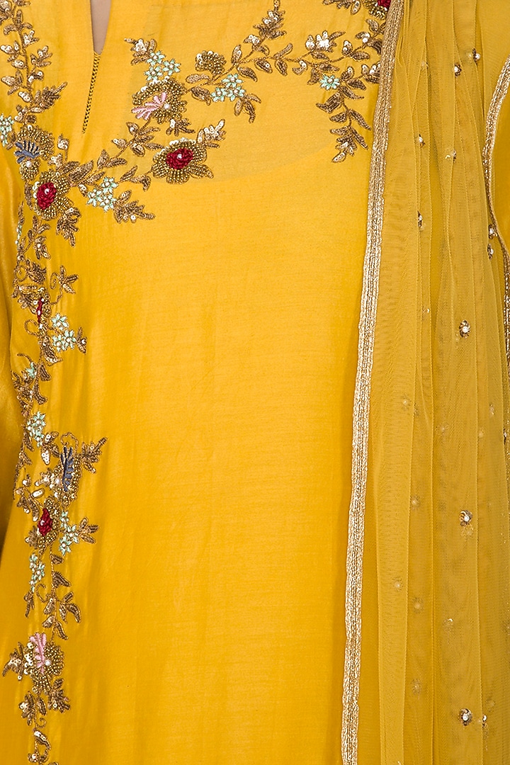 Yellow Embroidered Kurta Set by Joy Mitra at Pernia's Pop Up Shop