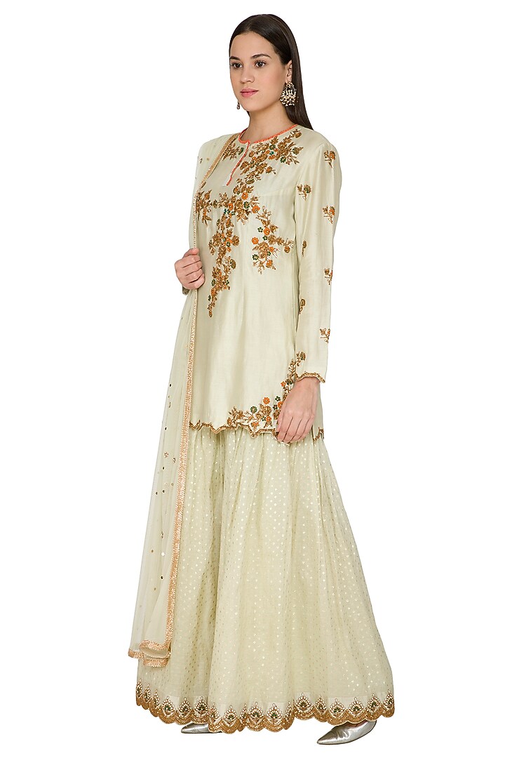 Mint Green Embroidered Kurta Set by Joy Mitra at Pernia's Pop Up Shop