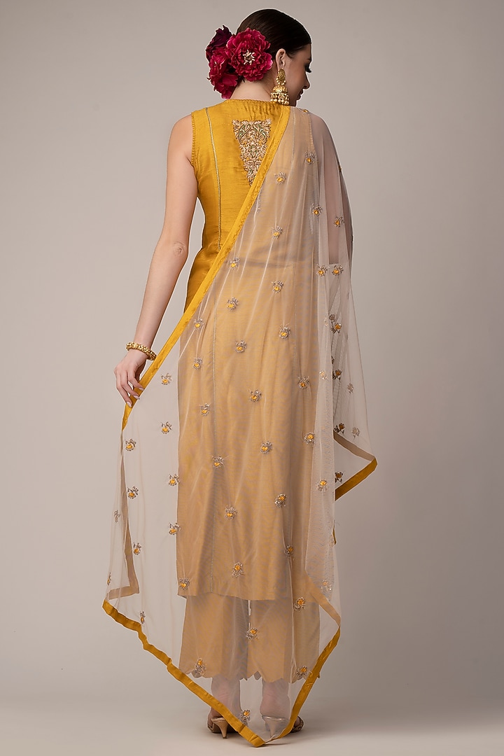 Mustard Embroidered Kurta Set by Joy Mitra at Pernia's Pop Up Shop