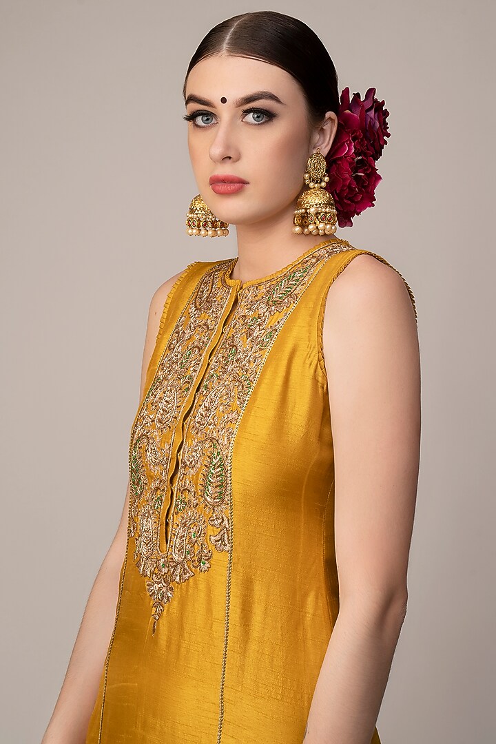 Mustard Embroidered Kurta Set by Joy Mitra at Pernia's Pop Up Shop