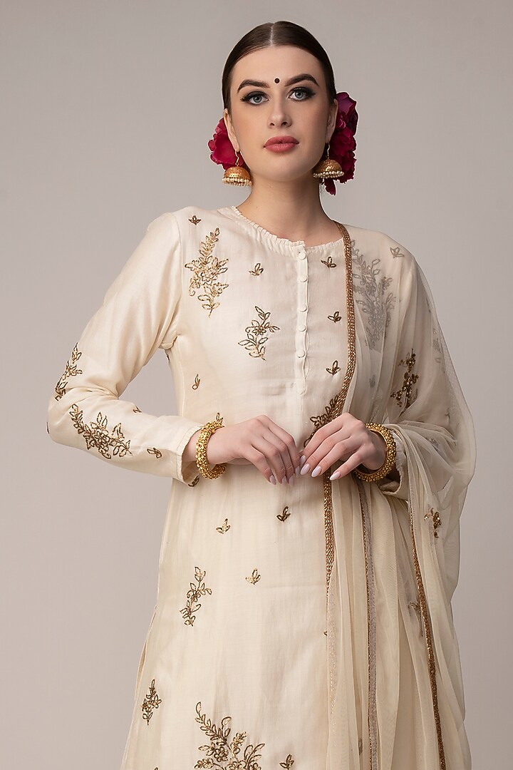 Cream Chanderi Long Kurta Set by Joy Mitra at Pernia's Pop Up Shop