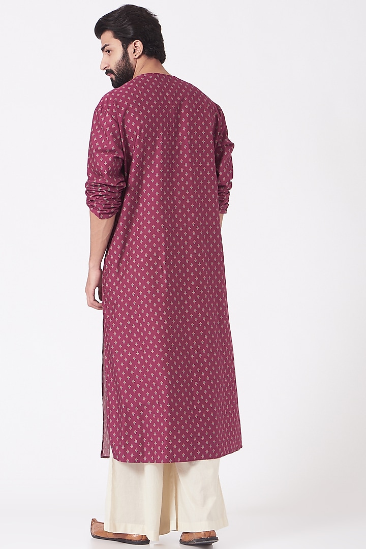 Dark Pink Ajrakh Printed Kurta Set by Joy Mitra Men at Pernia's Pop Up Shop