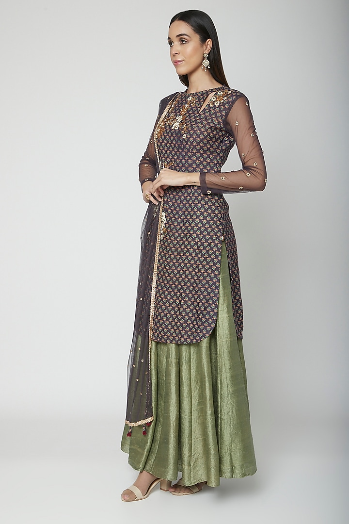 Midnight Blue Embroidered Kurta Set by Joy Mitra at Pernia's Pop Up Shop