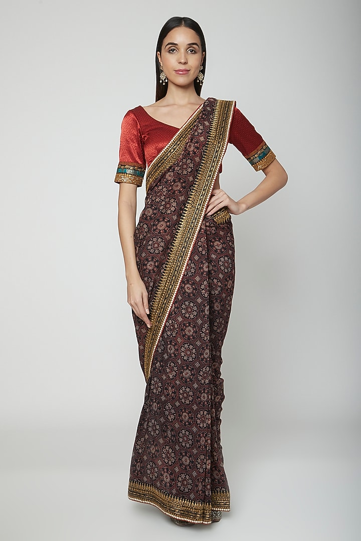 Black Embroidered Wedding Saree Set by Joy Mitra at Pernia's Pop Up Shop