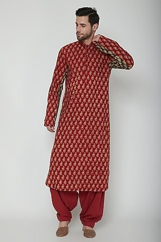 Maroon Printed Kurta Set by Joy Mitra Men