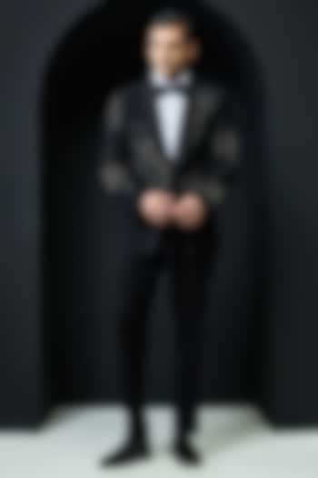 Black Sandwash Cutdana Embroidered Tuxedo Set by Sarab Khanijou at Pernia's Pop Up Shop