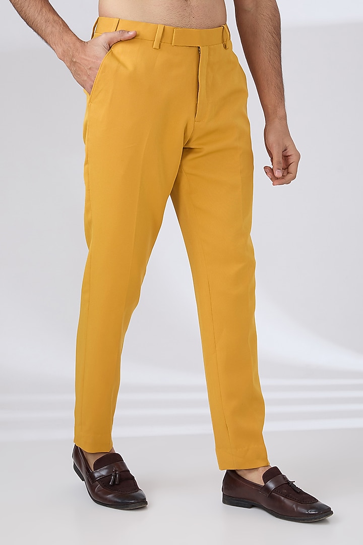Mustard Moss Kurta Set by Sarab Khanijou at Pernia's Pop Up Shop