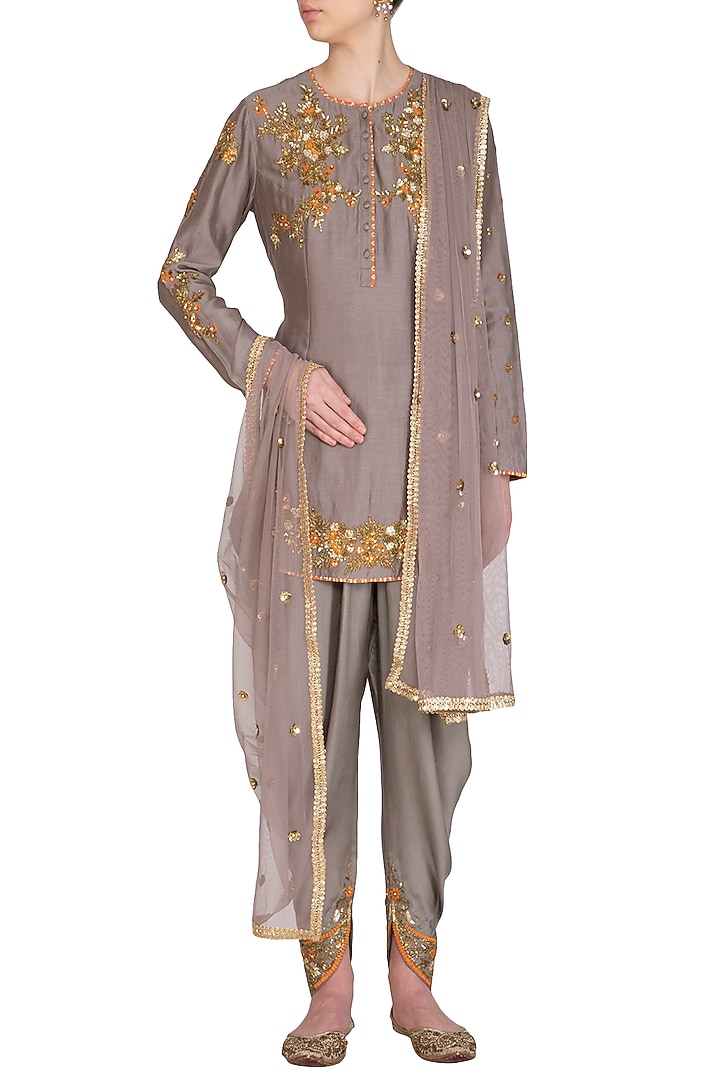 Grey Embroidered Kurta Set by Joy Mitra at Pernia's Pop Up Shop