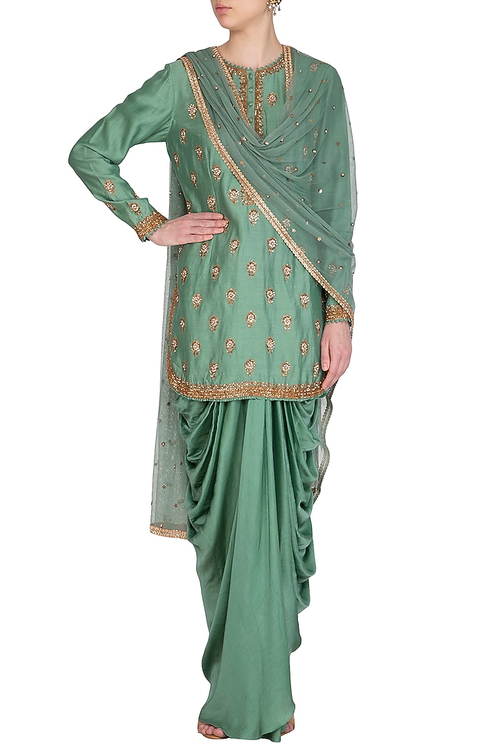 Green Embroidered Kurta Set by Joy Mitra at Pernia's Pop Up Shop