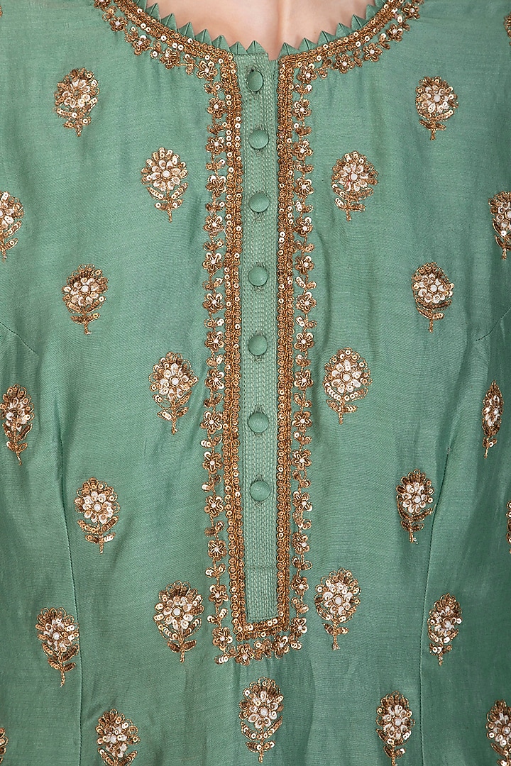 Green Embroidered Kurta Set by Joy Mitra at Pernia's Pop Up Shop