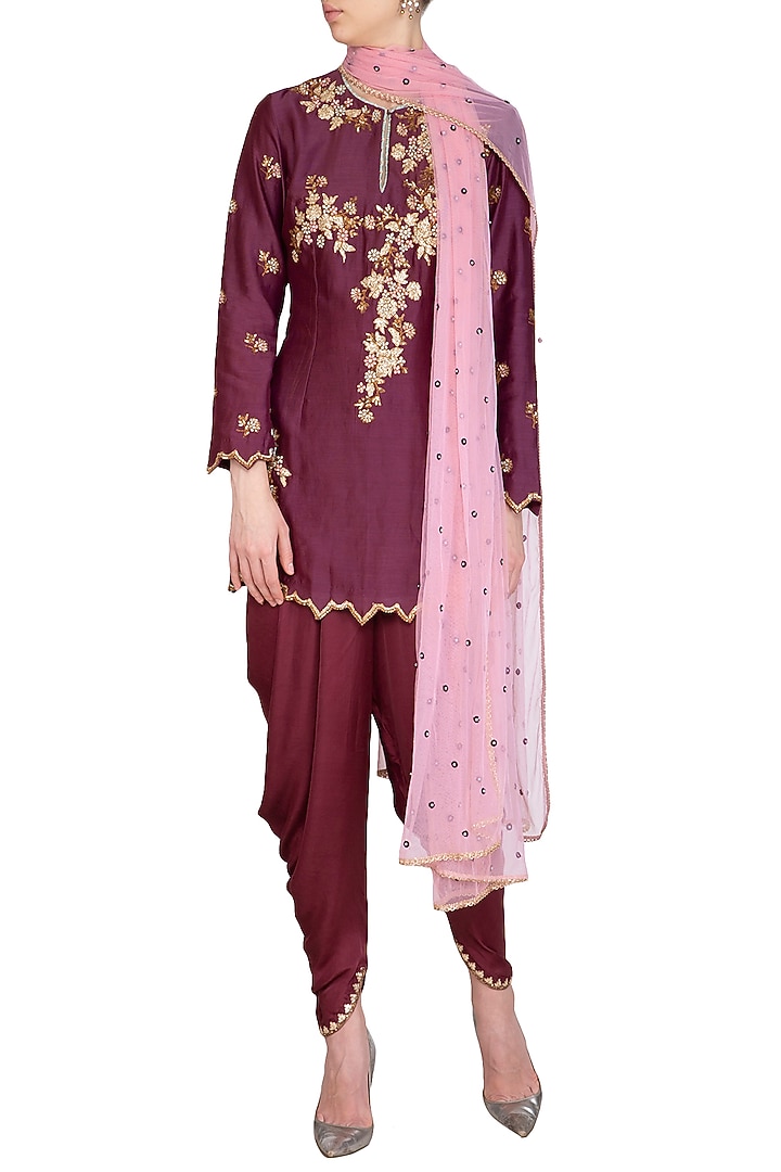 Wine Embroidered Kurta Set by Joy Mitra at Pernia's Pop Up Shop