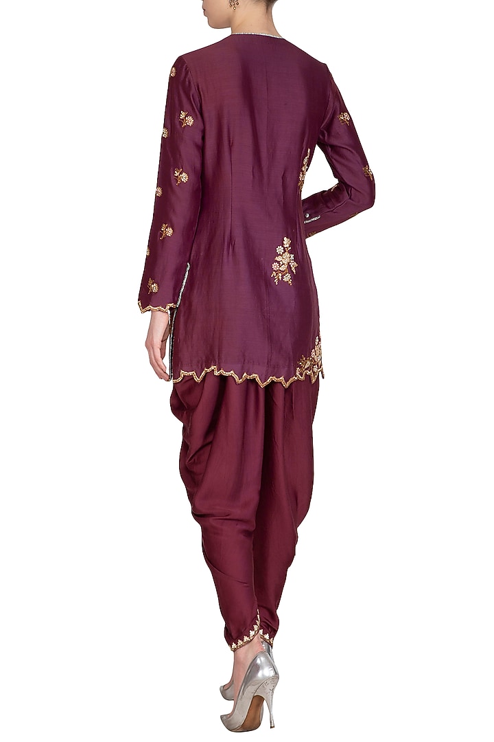 Wine Embroidered Kurta Set by Joy Mitra at Pernia's Pop Up Shop