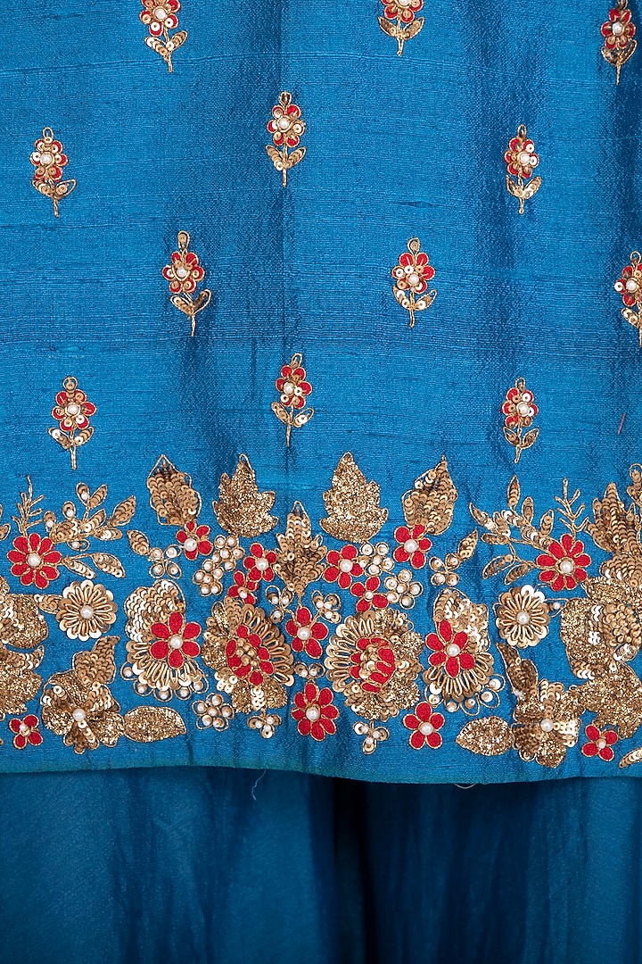 Blue Embroidered Kurta Set by Joy Mitra at Pernia's Pop Up Shop