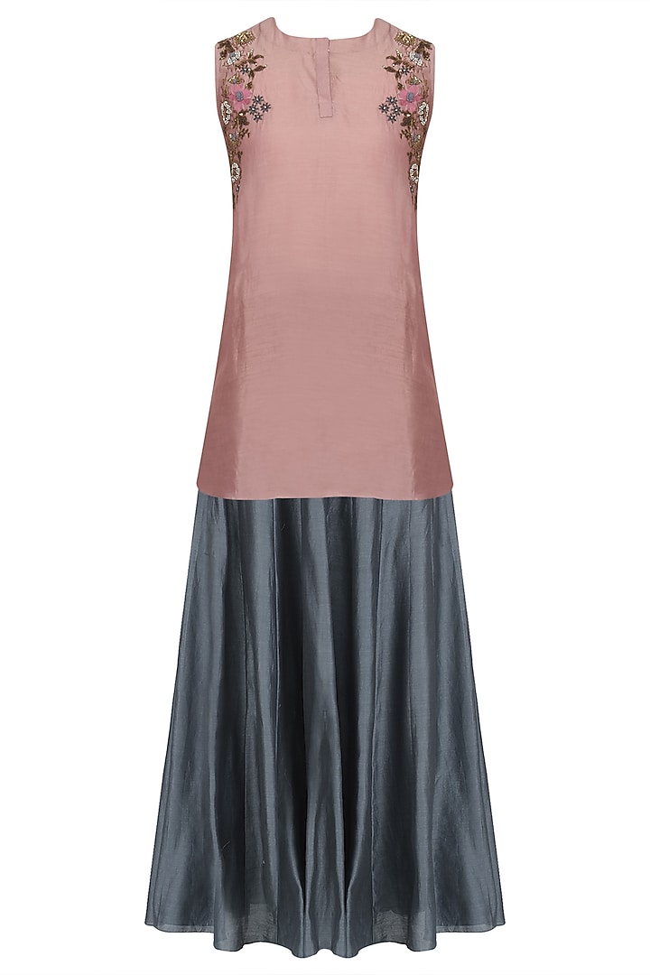 Peach floral embroidered short kurta and skirt set available only at Pernia's Pop Up Shop.